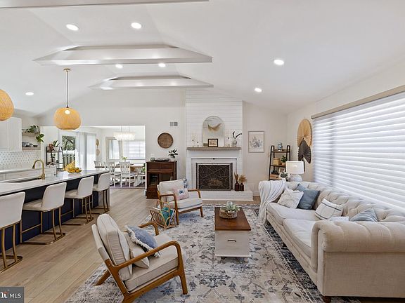 4th image of 51 Hill Rd