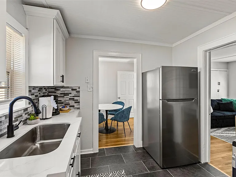 3624 Avenue S 1/2 — Photo 10