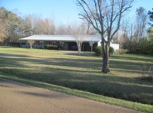1621 Hildreth Rd, Columbus, MS 39702