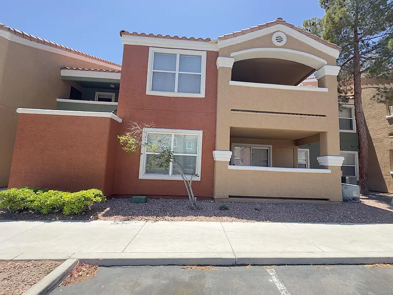 8101 W Flamingo Rd #1082 — Photo 2