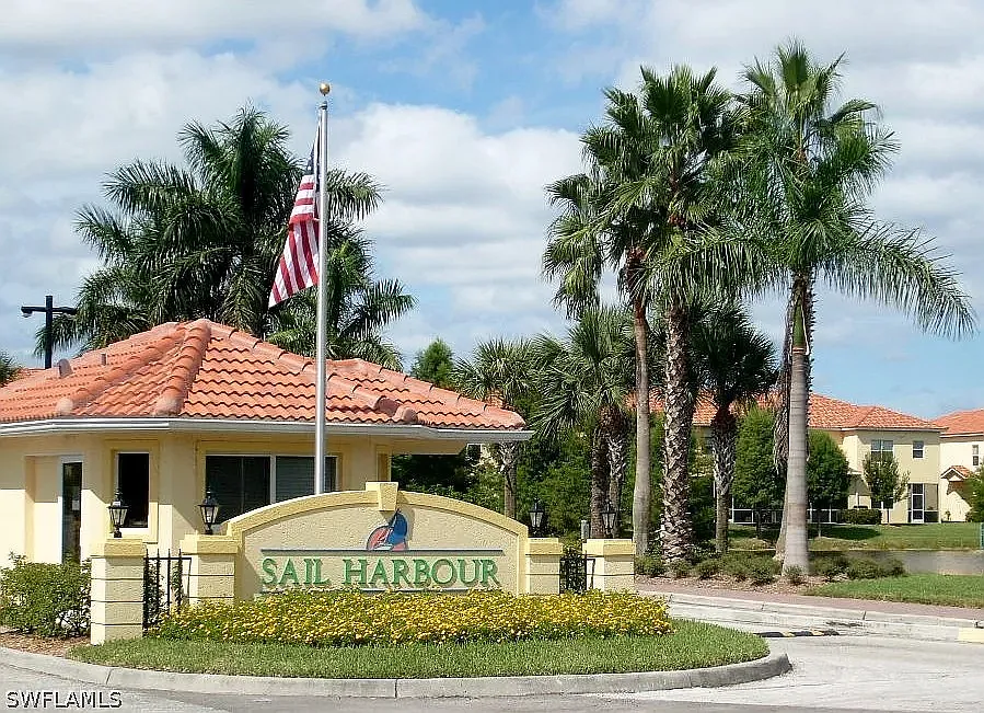 3 bed, 2.5 bath, 1819 sqft, $2,150 — Photo 3