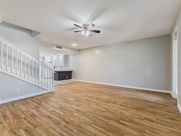 5th image of 1648 Napoli Dr W