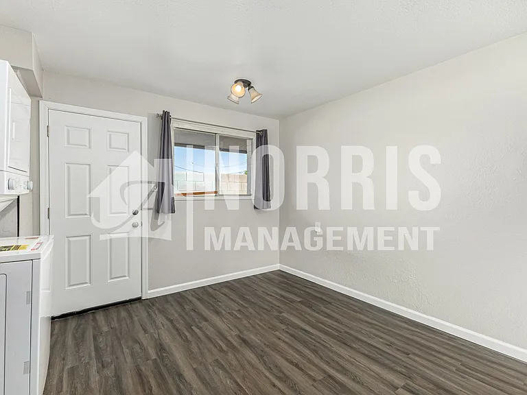 803 N Park Ave — Photo 11