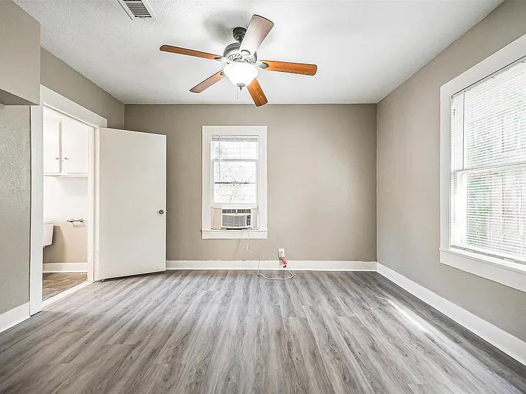 216 Redan St #5 — Photo 25