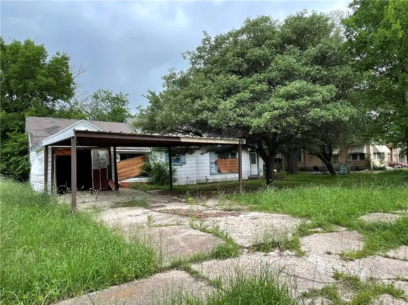 205 N Carpenter St, Mart, TX 76664