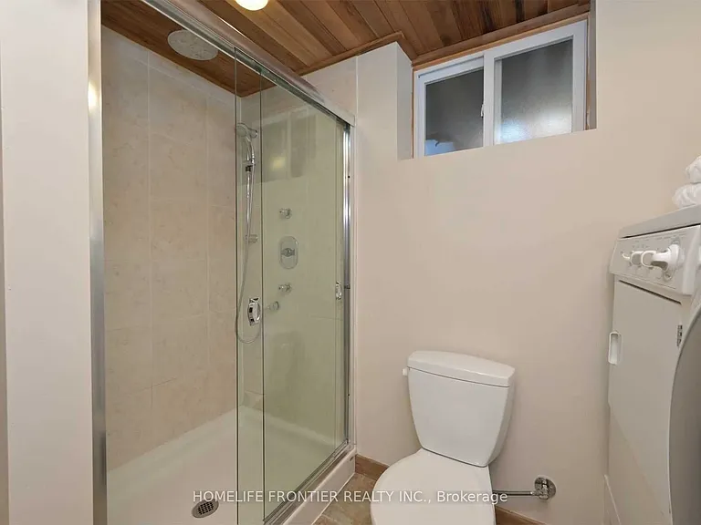 9 Avonmore St — Photo 16