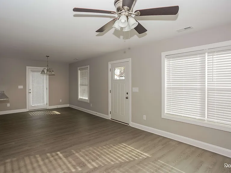 222 Arey Ave — Photo 6