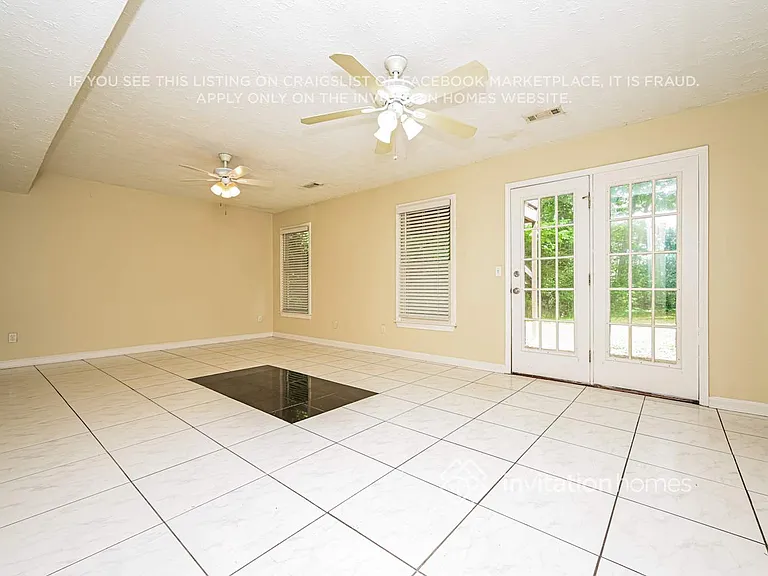 1099 Plantation Blvd SE — Photo 8