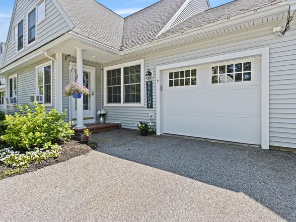 6 Carriage Way #6, Saco, ME 04072