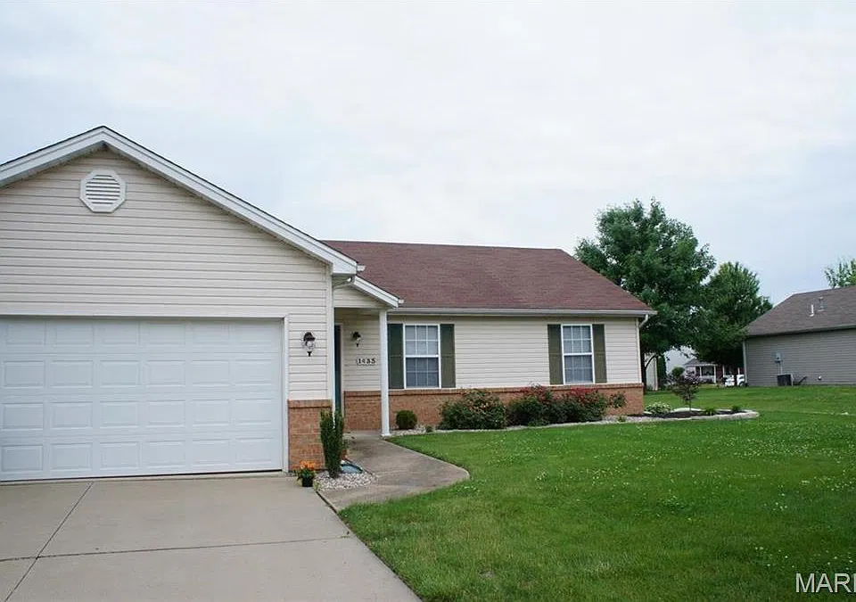 1433 Bristlecone Dr