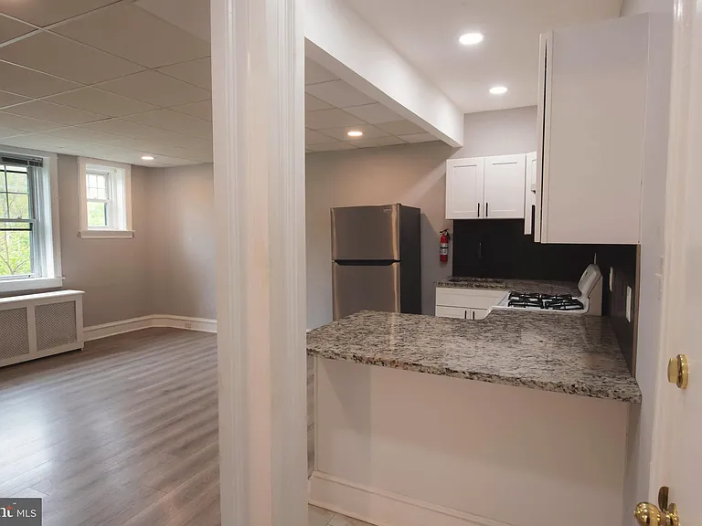 515 Stahr Rd #3A — Photo 2