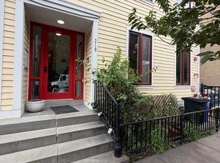 210 4th St, Jersey City, NJ 07302