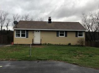 138 Jobs Hill Rd, Ellington, CT 06029