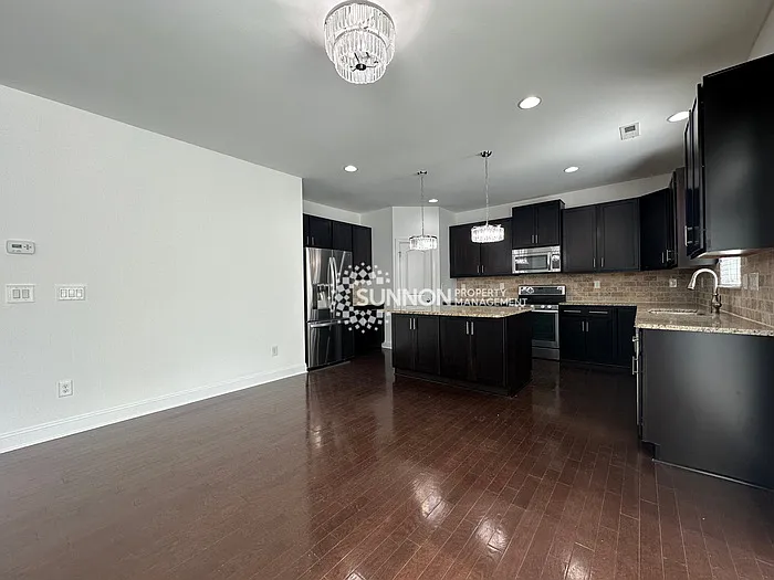 1008 Equipoise Dr — Photo 2