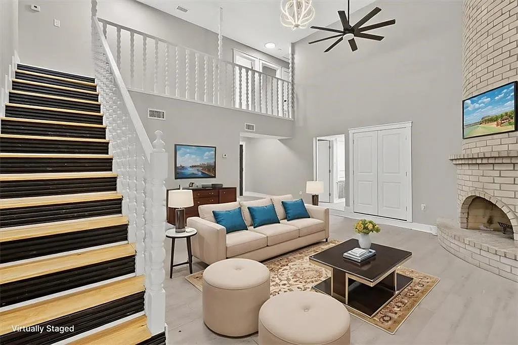 7 bed, 4.0 bath, 3601 sqft, $3,300 — Photo 4