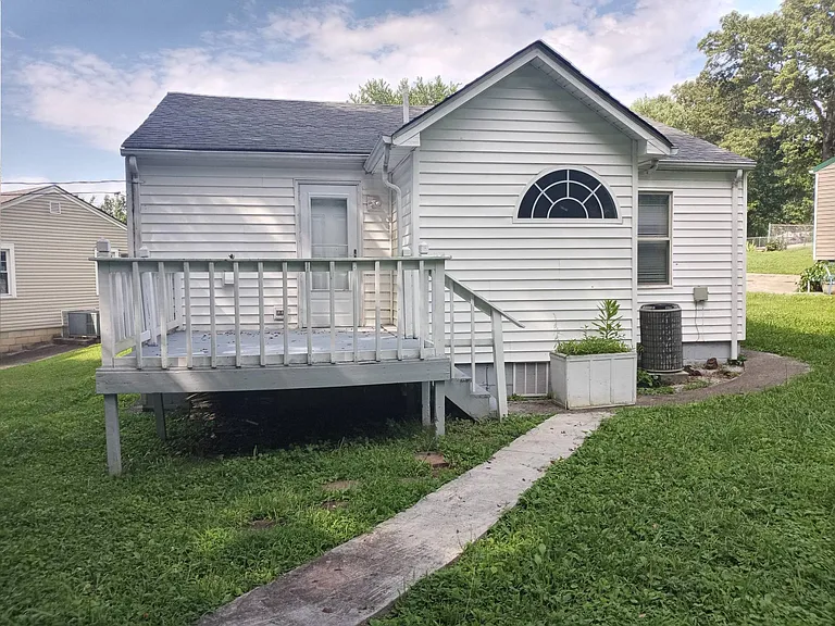 111 James Ave — Photo 18