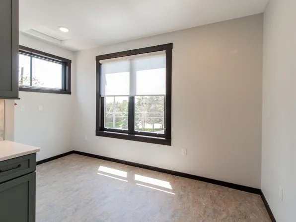 802 S Lake Ave #3, Duluth, MN 55802