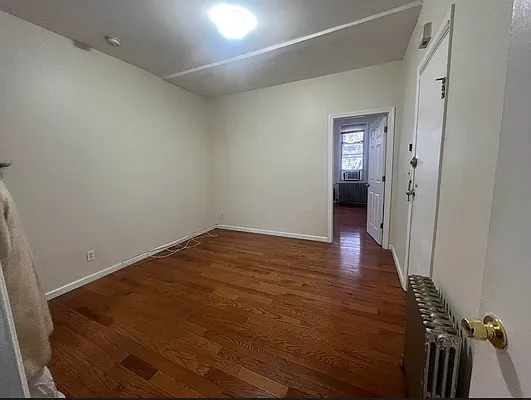 Rented by REALTY QUEST NEW YORK INC | media 7