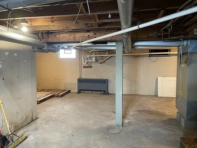 15 N State St — Photo 15
