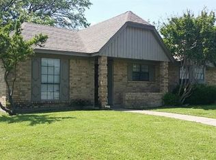 1215 Laredo Ln, Mesquite, TX 75150