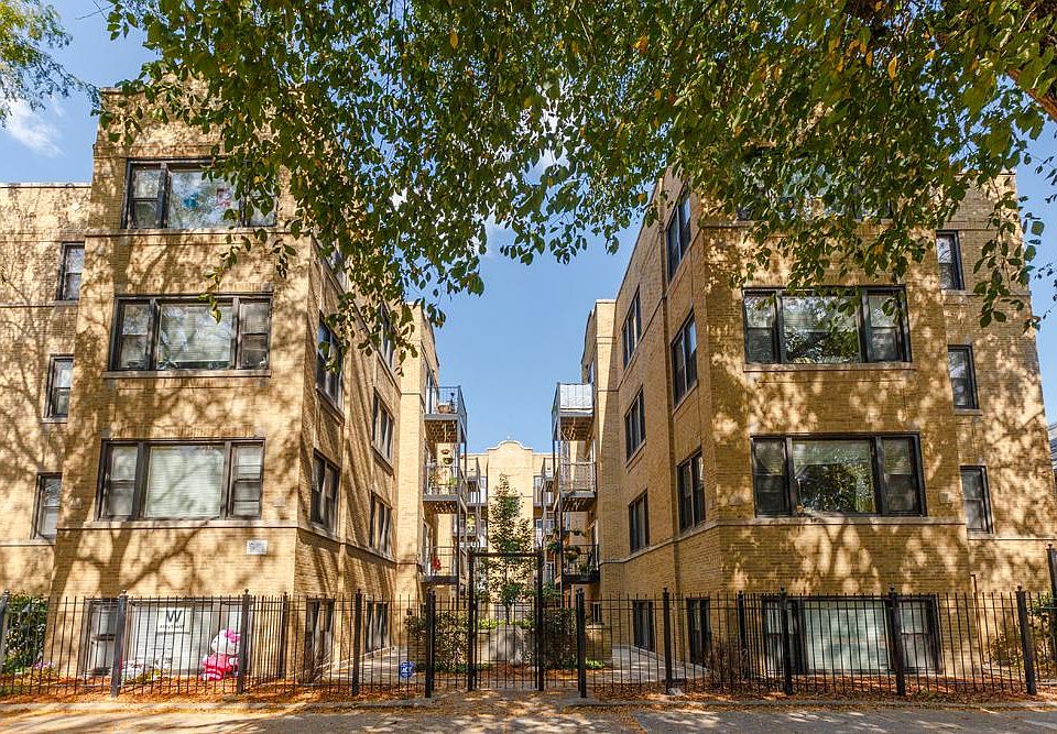 1st image of 3348 W Wilson Ave APT 1N
