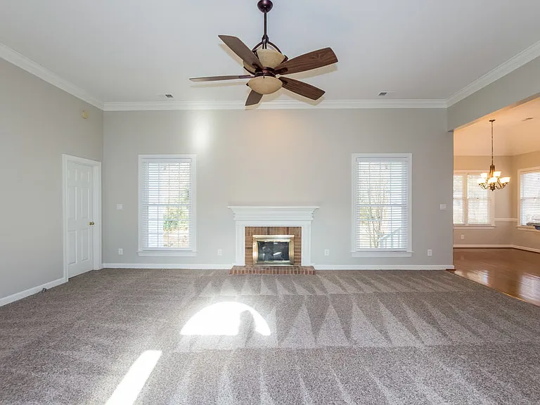 9424 Arborview Ct — Photo 2