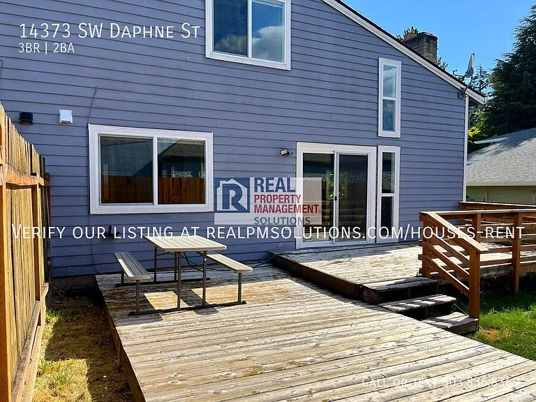 14373 SW Daphne St — Photo 55