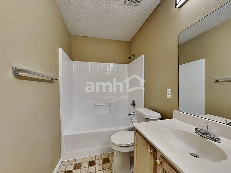 4609 Green Meadow Dr — Photo 14