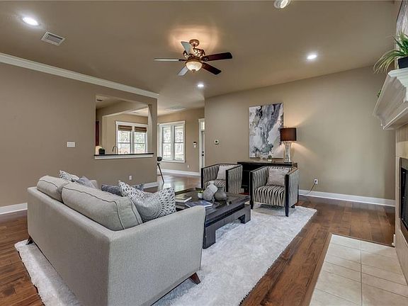 5th image of 2724 Grand Oaks Loop