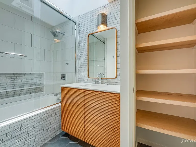 172 Burlwood Dr — Photo 23