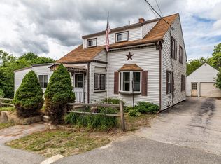 11 Androscoggin St, Windham, ME 04062
