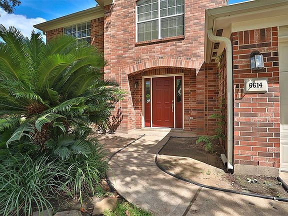 4th image of 6614 High Knoll Dr