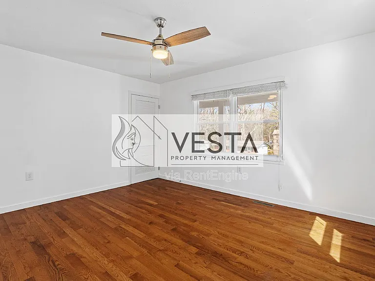 6 Dogwood Ct #B — Photo 14