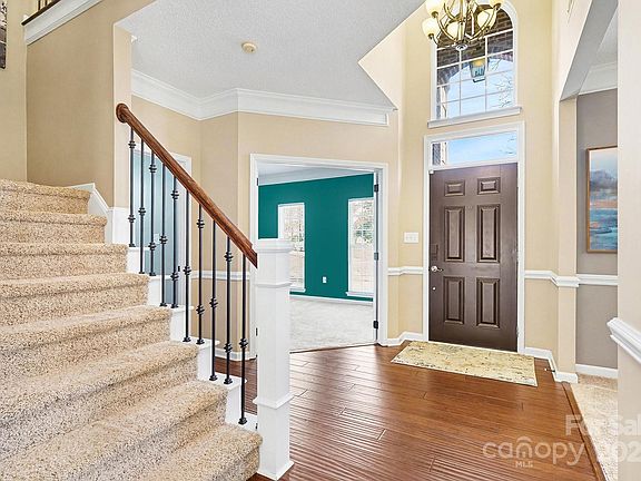 3rd image of 4501 Bellmore Ct
