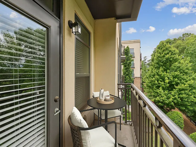 Bell Buckhead West — Photo 15