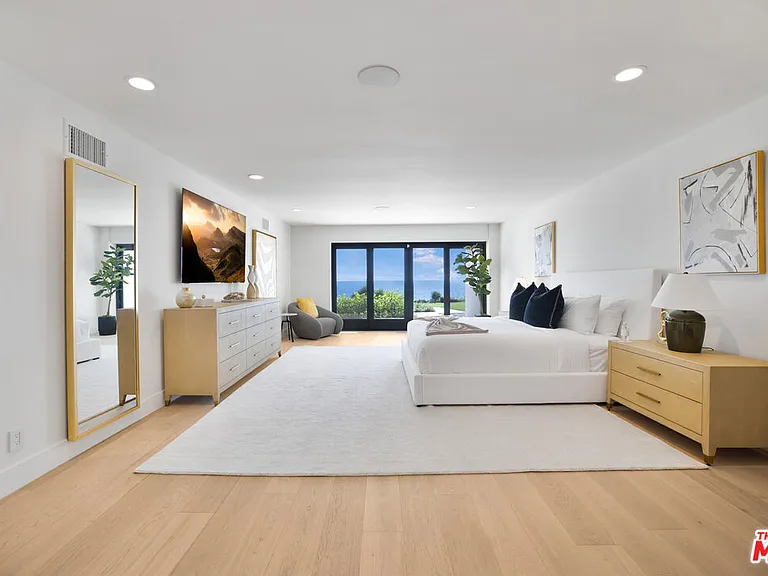 30020 Morning View Dr — Photo 41