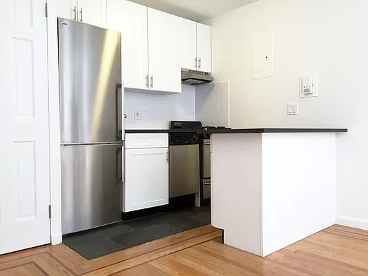 Rented by Waverly Realty Associates | media 4