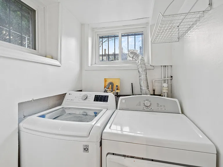 4112 18th Pl NE — Photo 35