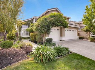 43 Meadow Blossom Ct, Danville, CA 94506