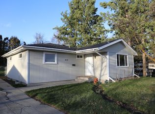 215 Walker Dr, Cheney, WA 99004