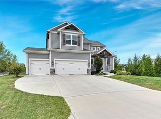 16708 W 170th Ct, Olathe, KS 66062