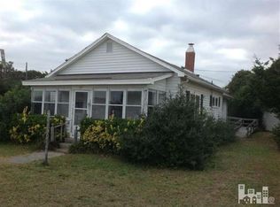 110 3rd Ave S, Kure Beach, NC 28449