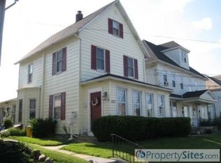127 N Broad St, Nazareth, PA 18064
