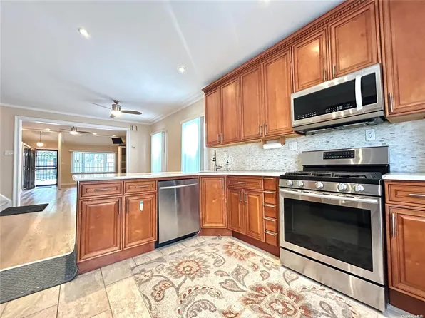 91-21 84th Street, Woodhaven, NY 11421