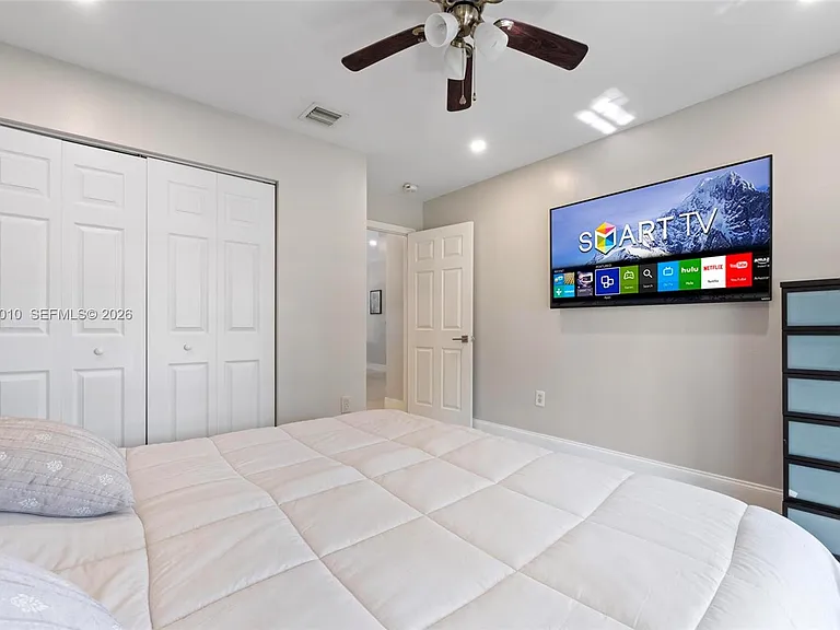 18061 SW 33rd St — Photo 39