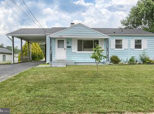 18 Essex Rd, Camp Hill, PA