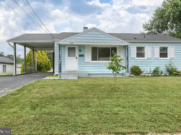 18 Essex Rd, Camp Hill, PA 17011