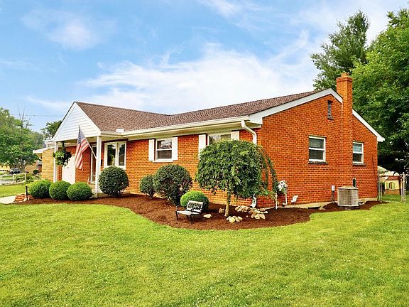 2nd image of 1096 Westfield Dr
