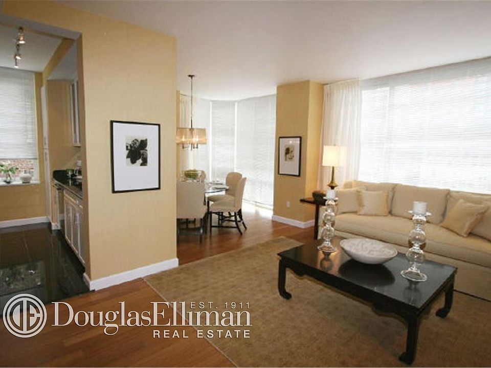 1st image of 320 W 38th St APT 928