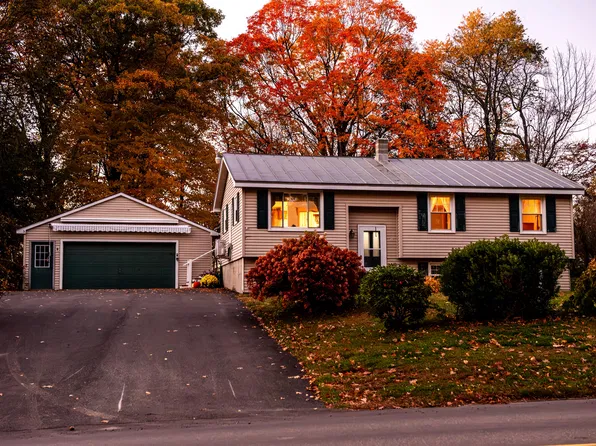 25 S Alpine Street, Oakland, ME 04963